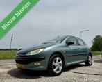 Peugeot 206 1.4 Gentry, BJ 2003, Airco, Velgen, APK Dec 2026, Auto's, Voorwielaandrijving, 4 cilinders, Origineel Nederlands, Bedrijf