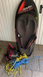 Mooi funbord kniebord. Skievest, Ophalen, Zo goed als nieuw, Waterski's