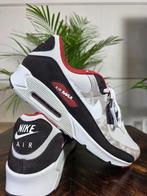 Nike Air Max 90 Social FC maat 49,5, Wit, Nike, Nieuw, Ophalen of Verzenden