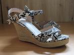SACHA Geweldige Zwart/Wit Snakepatroon Sleehak Sandalen 42, Zwart, Zo goed als nieuw, Sacha, Sandalen of Muiltjes