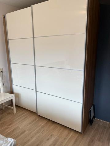 Grote Kledingkast met Schuifdeuren