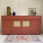 Massief hout dressoir buffet greeploos terra kast webbing, Ophalen, 150 tot 200 cm, Onbekend, Zo goed als nieuw