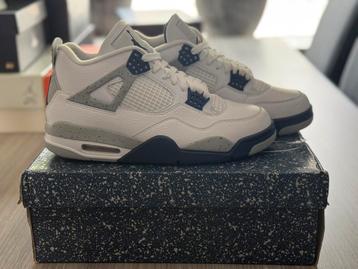 Air jordan 4 Retro White Midnight Navy | Mt 41 beschikbaar voor biedingen