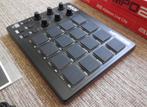 Akai MIDI controller MPD218, Muziek en Instrumenten, Midi-apparatuur, Ophalen of Verzenden, Zo goed als nieuw