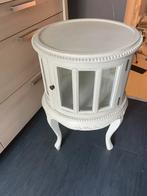 Brocante theekastje, Ophalen, Gebruikt