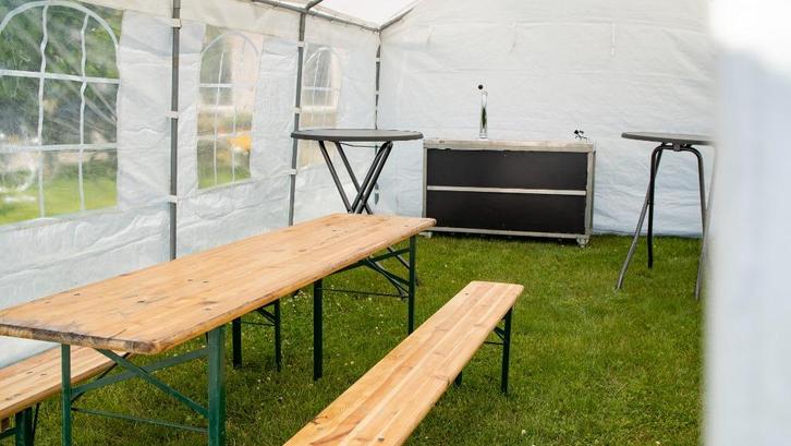 partytent 8x4 meter te huur, Tuin en Terras, Partytenten, Zo goed als nieuw, Partytent, 2 meter of meer, 8 meter of meer, 4 tot 6 meter