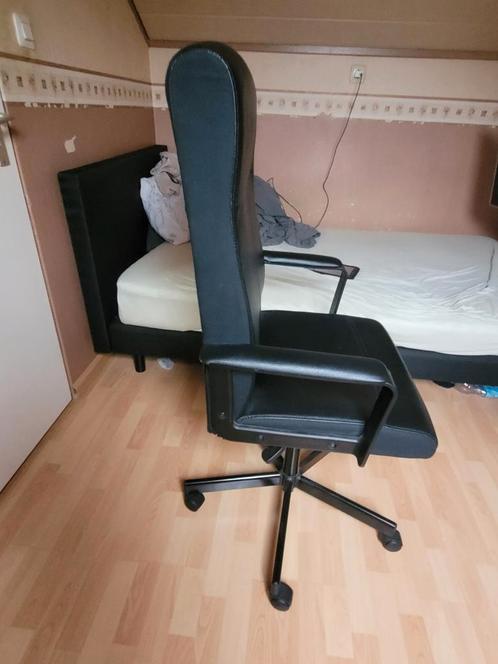 MILLBERGET bureaustoel Ikea, Huis en Inrichting, Bureaustoelen, Nieuw, Zwart, Ophalen