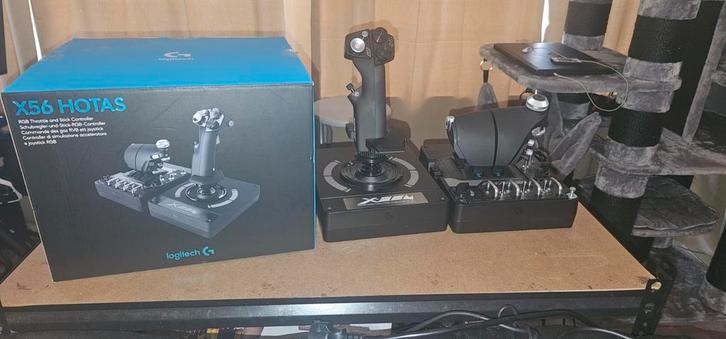 Logitech hotas flight stick (met bon en garantie), Spelcomputers en Games, Games | Pc, Zo goed als nieuw, 1 speler, Vanaf 3 jaar