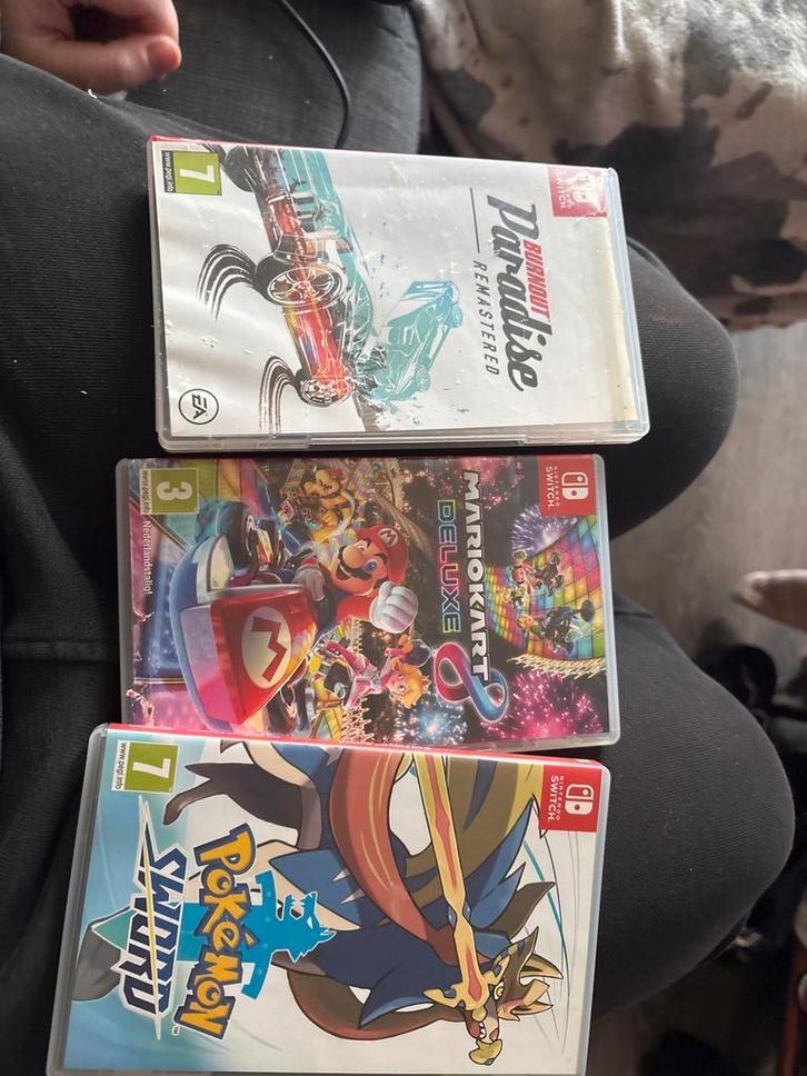 Nintendo Switch Games: , Pokemon, Burnout, Ophalen, 1 speler, Racen en Vliegen, Eén computer