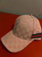 Gucci/burberry petten, Kleding | Dames, Hoeden en Petten, Ophalen of Verzenden, Zo goed als nieuw, One size fits all, Pet