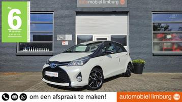 Toyota Yaris 1.5 Hybrid Bi-Tone | NAVIGATIE | Toyota Safety  beschikbaar voor biedingen
