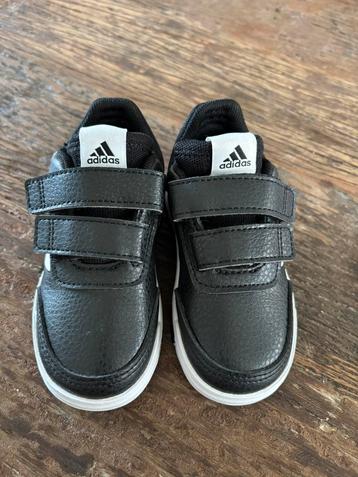 Zwarte Adidas Sneakers met Klittenband maat 23 beschikbaar voor biedingen
