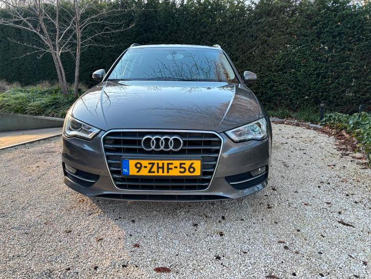 Audi A3 1.4TFSI G-tron 81KW SB S-tro 2014 Grijs, Auto's, Audi, Particulier, A3, ABS, Airbags, Airconditioning, Bluetooth, Boordcomputer