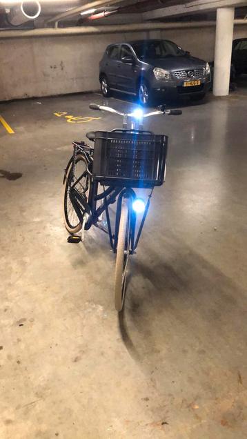 Te koop mooie zwarte transport u1 cortina 28 inch beschikbaar voor biedingen