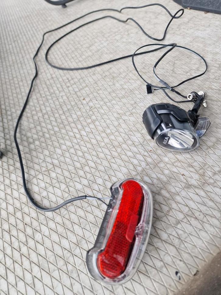 Gazelle Impulse Fietsverlichting - Naafdynamo, Fietsen en Brommers, Fietsaccessoires | Fietsverlichting, Verlichtingsset, Zo goed als nieuw