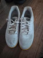 Puma Truco III zaalschoenen, Kleding | Heren, Schoenen, Puma, Ophalen of Verzenden, Gedragen, Wit