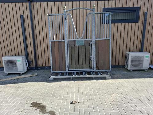 Luxe voorwand | 2340 x 2200mm | Hardhout, Dieren en Toebehoren, Stalling en Weidegang, Opfok, Stalling, Weidegang, Toebehoren
