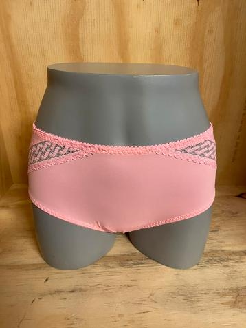 Prima donna taille slip maat 40 en 46 model montara beschikbaar voor biedingen