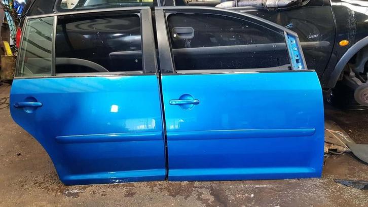 VW Touran portieren rechtsvoor en rechtsachter fase 1 bj 200, Auto-onderdelen, Carrosserie en Plaatwerk, Deur, Gebruikt, Ophalen of Verzenden
