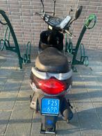 Scooter CX50 - Rijdt goed kilometers , is teller kapot, Fietsen en Brommers, Overige merken, Gebruikt, Ophalen of Verzenden, Benzine