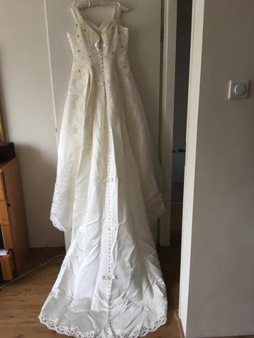 Mooie Bruidsjurk Maat 36 beschikbaar voor biedingen
