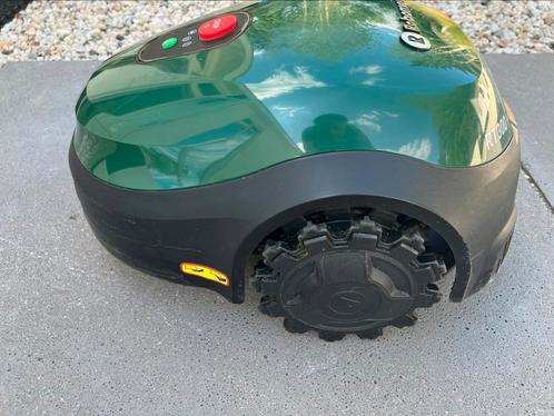 Robomow RT 300robotmaaier, Tuin en Terras, Grasmaaiers, Zo goed als nieuw, Accu-grasmaaier, Minder dan 30 cm, Ophalen of Verzenden