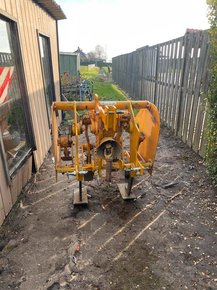 Selvatici spitmachine, Tuin en Terras, Verticuteermachines, Zo goed als nieuw, Benzine, Ophalen