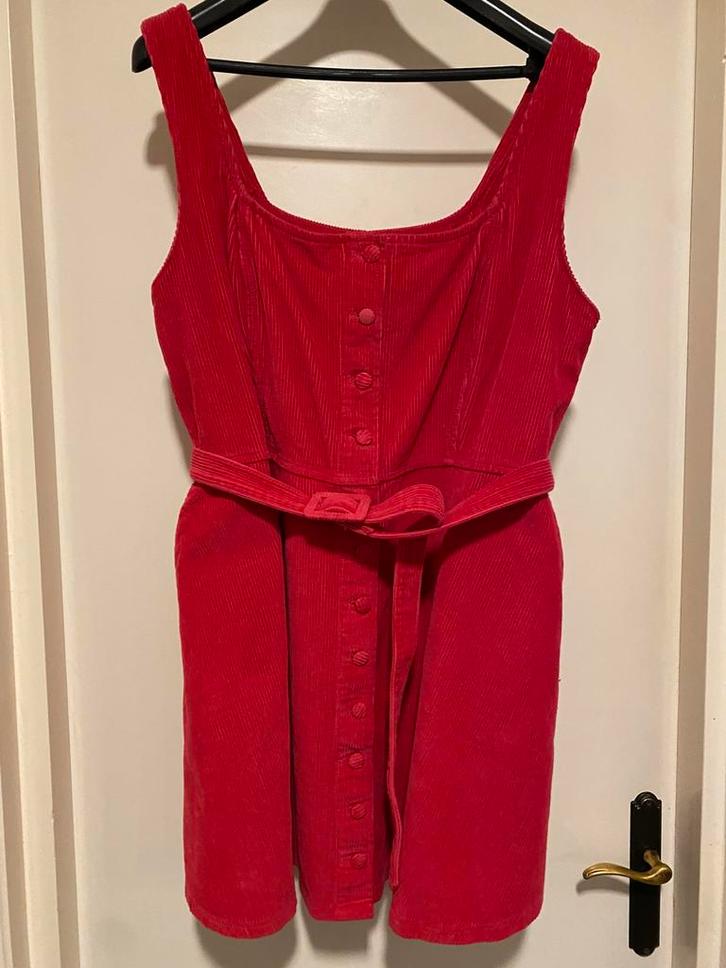 ASOS FUCHSIA RIBCORD OVERGOOIER UK20/ 48., Kleding | Dames, Jurken, Zo goed als nieuw, Maat 42/44 (L), Roze, Boven de knie, Ophalen of Verzenden