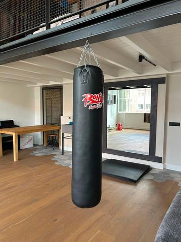 Ronin fight gear boksbal beschikbaar voor biedingen
