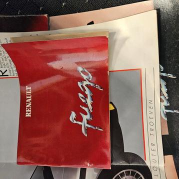 Complete verkoop documentatie Renault Fuego. Folders, werkpl beschikbaar voor biedingen
