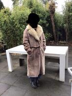 Vintage shearling Jas van suede., Kleding | Dames, Jassen | Winter, Ophalen of Verzenden, Gedragen, Maat 38/40 (M), Beige