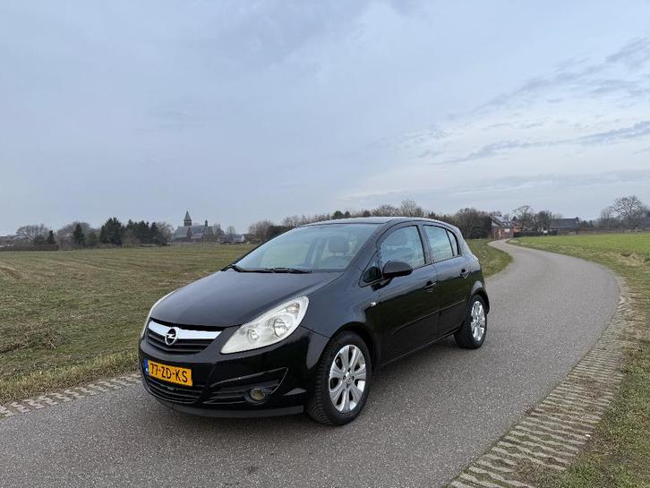 Opel Corsa 1.4 16V 5D 2007 Zwart (APK tot 30-12-2026!), Auto's, Opel, Particulier, Corsa, Benzine, Euro 4, B, Hatchback, Handgeschakeld