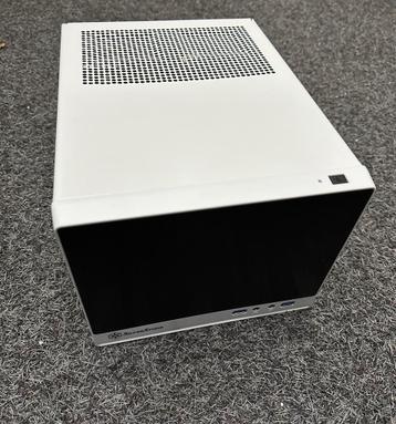 Mini pc met asus moederbord en voeding beschikbaar voor biedingen