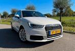 Audi A1 1.0 Tfsi 70KW Sportback 2015 Wit, Voorwielaandrijving, Stof, A1, Zwart
