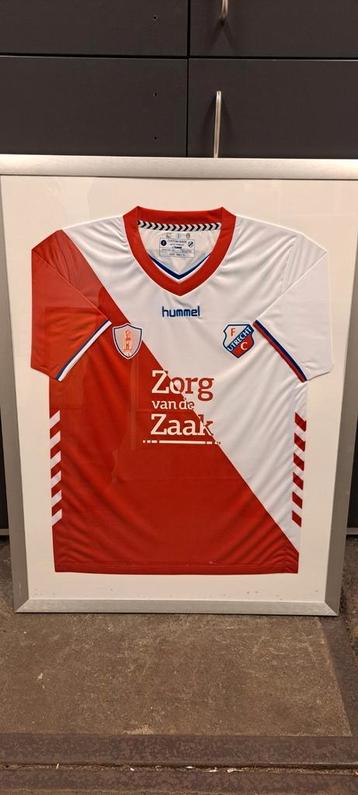 FC UTRECHT  SHIRT  in lijst 