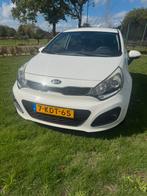 Kia Rio 1.2 I 5DRS 2013 Wit, Auto's, Kia, 450 kg, 4 cilinders, Wit, Origineel Nederlands