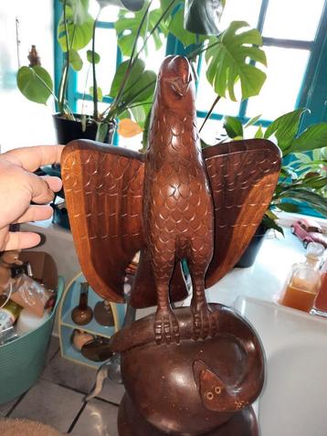 Prachtige Houten Adelaar Sculptuur beschikbaar voor biedingen
