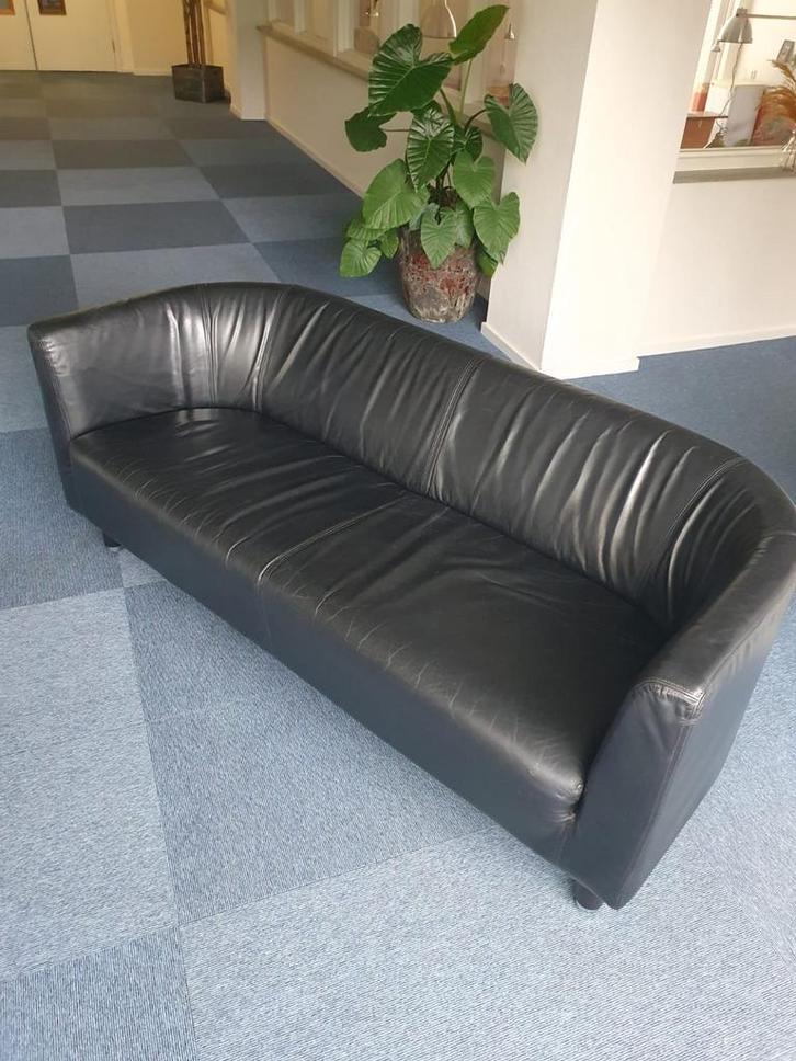 Gelderland 2,5 zits bank - Stijlvolle lederen bank, Huis en Inrichting, Banken | Bankstellen, Gebruikt, Rechte bank, Tweepersoons