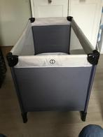 Een prachtig Qute campingbedje met een paar lakentjes, Kinderen en Baby's, Kinderkamer | Bedden, Ophalen, Gebruikt, Minder dan 140 cm