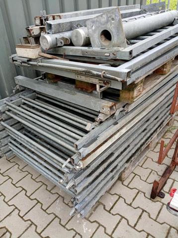 1mtr hoog beschikbaar voor biedingen