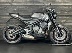 Triumph TRIDENT 660 BIG BADGE QUICKSHIFTER (bj 2021), Motoren, Motoren | Triumph, Meer dan 35 kW, Naked bike, 660 cc, Bedrijf