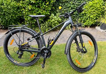 Stoere Mountainbike Cube AIM HPA 18 inch beschikbaar voor biedingen