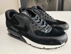 Nike Air Max 90 Rebel Skulls 2017 Maat 45, Zwart, NIKE, Ophalen of Verzenden, Sneakers of Gympen