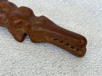 Krokodil hout, Ophalen