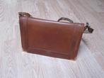 Schouder/Handtas van bruin leer, met schouderdraagband., Ophalen, Gebruikt, Bruin, Handtas