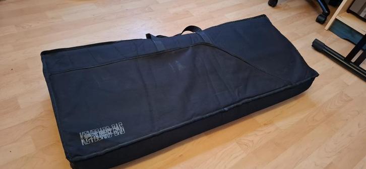 Te koop: Yamaha PSR-1000 keyboard + standaard + tas, Muziek en Instrumenten, Keyboards, Gebruikt, 61 toetsen, Yamaha, Met standaard