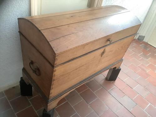 Exclusieve oude dekenkist, Huis en Inrichting, Woonaccessoires | Kisten, Zo goed als nieuw, Ophalen of Verzenden