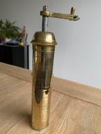 Oude koperen koffiemolen uit Macedonië, Ophalen of Verzenden, Koper
