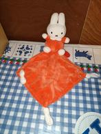 Nijntje knuffel met knuffeldoekje, Kinderen en Baby's, Speelgoed | Knuffels en Pluche, Ophalen of Verzenden, Zo goed als nieuw