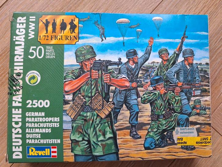 1:72 1/72 Revell German Paratroopers, Hobby en Vrije tijd, Modelbouw | Figuren en Diorama's, Zo goed als nieuw, Figuur of Figuren